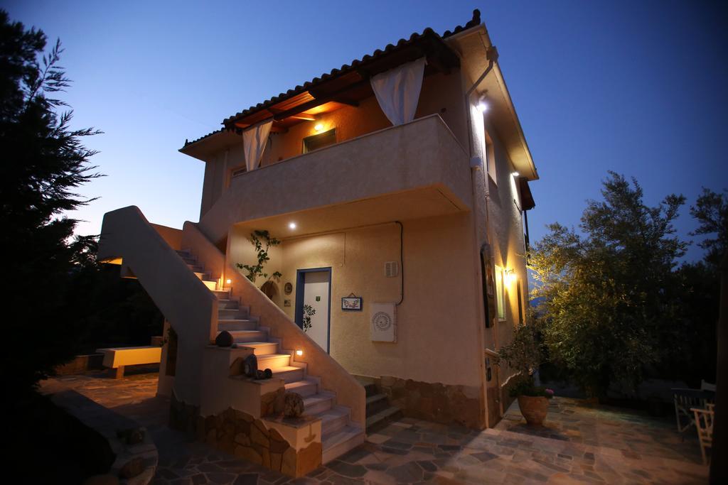 Maistros Studios Galaxídhion Exterior foto